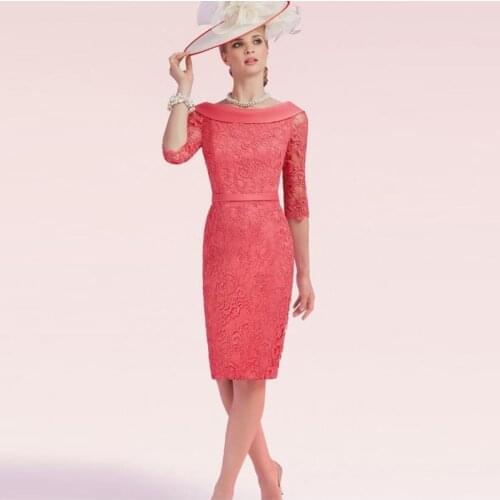 Delicate Short Tomato Boat Neck Lace Mother of the Bride Dresses Knee Length With 3/4 Sleeves Wedding Guest Gowns Back Out