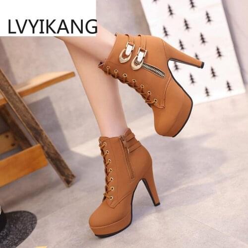 Plus Size 35-43 Platform Boots Autumn Winter Women Boots High Quality Solid Lace-up European Ladies shoes PU Leather Zip