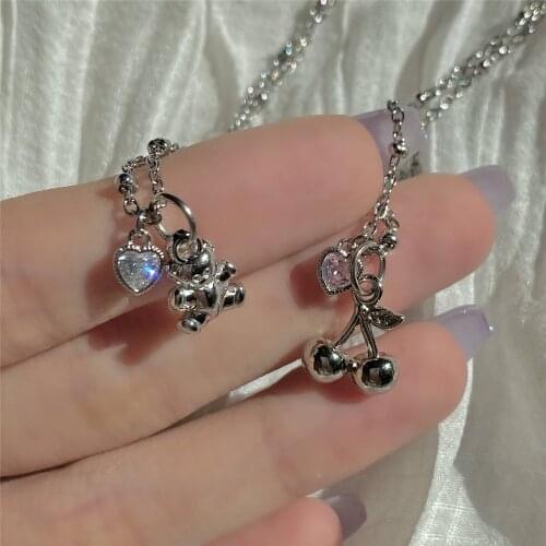 Vintage Short Cherry Pendant Necklace Women Fashion Jewelry Bear Love Clavicle Chain Necklace Punk Metal Y2K Necklace 90s Gifts