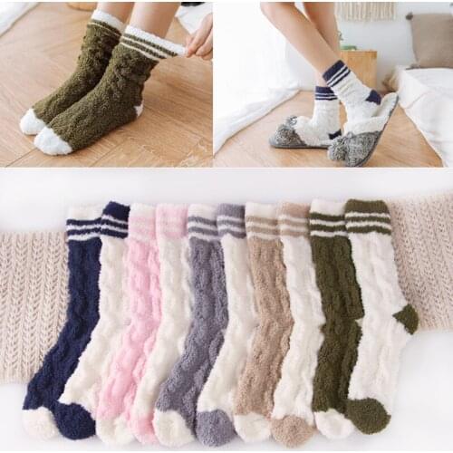New Coral Velvet Velvet Warm and Comfortable Sleeping Floor Socks Womens Harajuku Cute Striped Pattern Thick Tube Socks Women