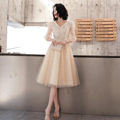 New Beading illusion Evening Dress Short A-Line V-Neck Sequins Evening Gown Delicate Applique Fashion Prom Gown