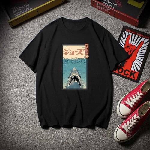 Shark In The Sea with Japanese Ukiyo-E T-Shirts Summer Short Sleeve Men T Shirt Cool Streetwear Tshirt Harajuku Hip Hop T-Shirt