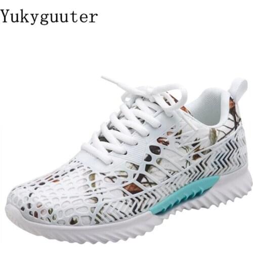 Sport Running Shoes Woman Outdoor Breathable Comfortable Couple Shoes Lightweight Athletic Mesh Sneakers Women High Quality