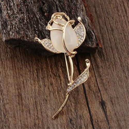 1 pcs Elegant Rose Flower Crystal Brooches Women Cute 3D Blossom Collar Pins Suit Cloth Accessories Alloy Brooch Pin Jewelry
