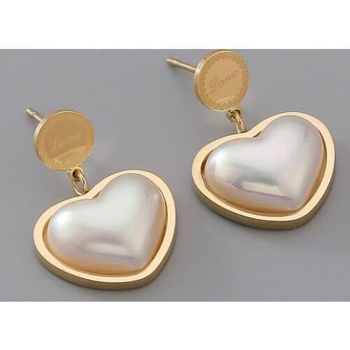 2021The New Fashion Exquisite Gold Letter Chhc Pearl High quality Steel And Titanium Earring For Women
