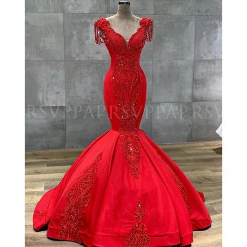 Long Red Evening Dresses 2020 Stunning Mermaid V-neck Beaded Applique Arabic Dubai Women Satin Formal Evening Gowns
