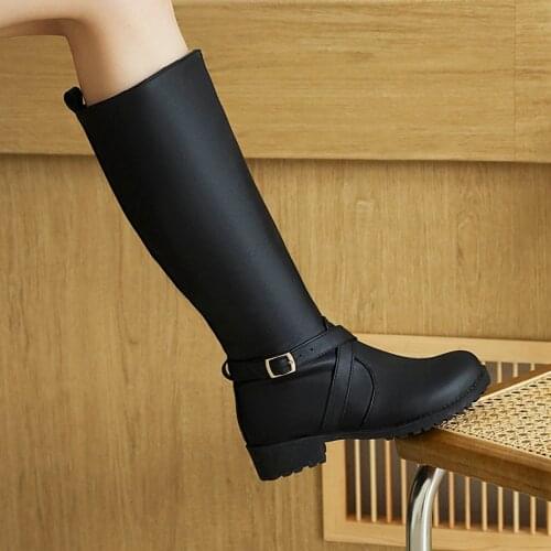 Knee-Length Boots With Metal Buckle Cross Belt Straps, Short Plush Lining Simple Womens Long Boots Plus Size Knight Boots