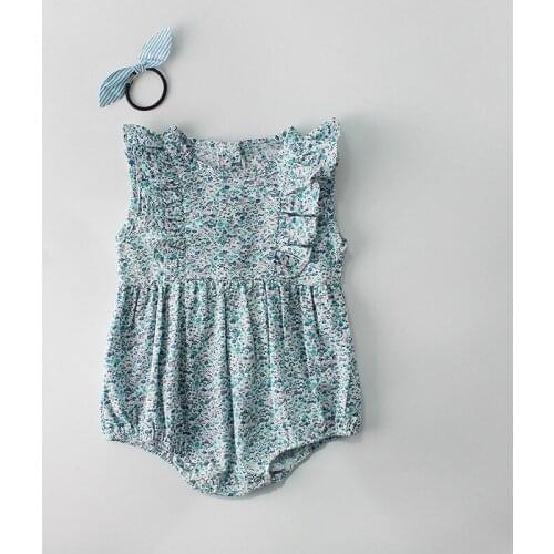 Summer baby young boy baby romper suit small broken flower cotton sleeveless triangle ha climb clothes