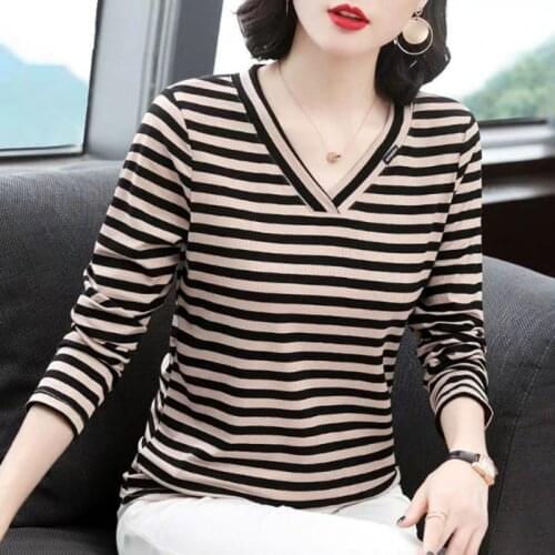 2021 Autumn Spring New V Neck Polyester Long Sleeve Woman T-shirts Fashion Korean Style Striped Oversized t shirt