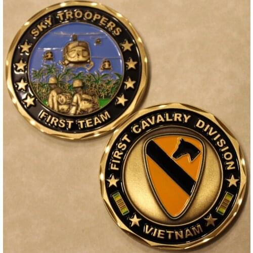 Free Shipping 50pcs/lot,Eagle Crest Sky Troopers First Team Vietnam First Calvary Division