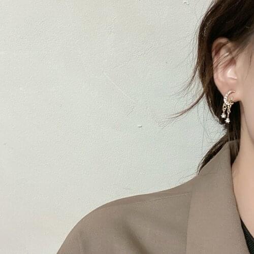 Sweet Girl Earrings Net Red Personality Star Moon Crystal Earrings 2020 Fashion New Earrings Wholesale Hypoallergenic