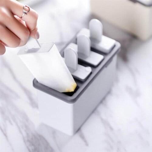 Homemade DIY Ice Cream Mold 4 Cells Ice Cube Molds Summer Popsicle Maker Platsic Kitchen Tools Randomly Color Lolly Mould