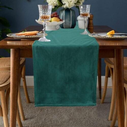 Fine Texture Table Runner Fadeless Flannel Heat Insulation Decoration Table Mat for Home