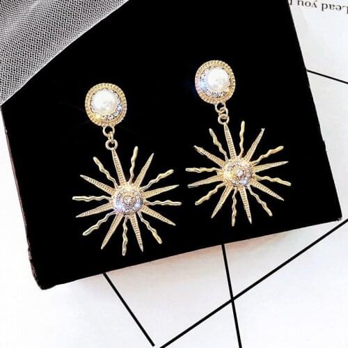 2020 New Womens Earrings Fashion Elegant Metal Geometry Earrings For Women Accessories Brides Wedding Part Jewelry Wholesale