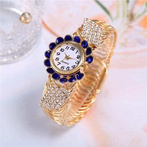 Ring set fashion retro watch head watch female simple temperament student Korean version ins rhinestone ladies quartz watch