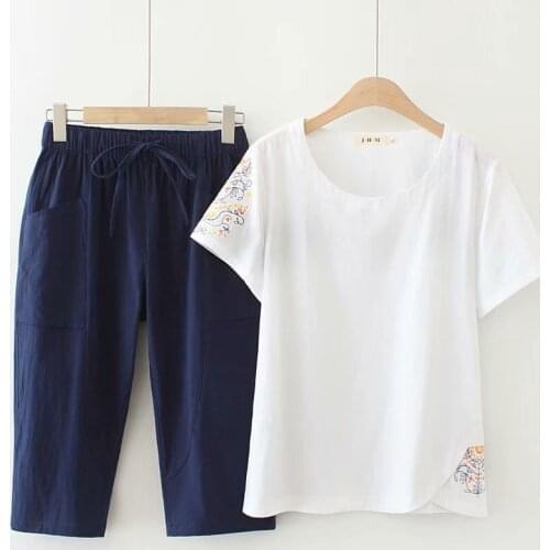 Plus Size Fashion Womens Casual Two-piece Suit Short-sleeved T-shirt + Cropped Pants Vintage Summer Sets