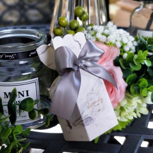 Wedding Favor and Candy Box Gift Bag Paperboard Gift Box Chocolate Boxes Cookies Bag Kids Birthday Supplies Wedding Decoration