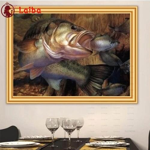 Diamond Embroidery Underwater landscape largemouth bass chasing fish Full Square round Diamond Painting Cross Stitch Wall Decor