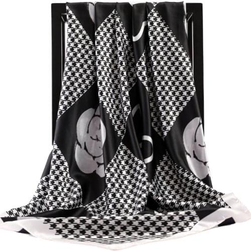 2021 Fashion 90X90CM Sunscreen Shawl Female Dustproof Square Kerchief Summer Popular Silk Scarves Luxury Lattice Print Bandanna