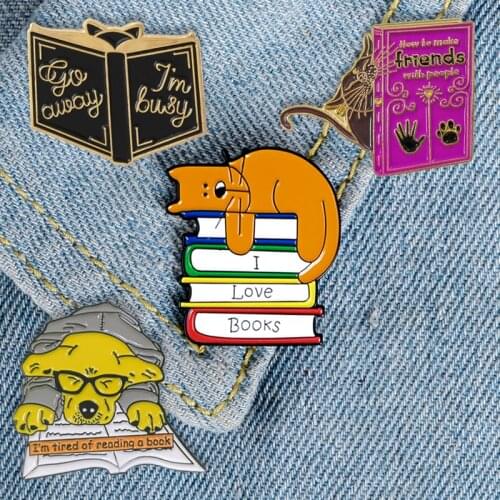 Love Reading Animals Enamel Pin Cute Cat Dog I LOVE BOOKS Brooches Sleep on The Book Lapel Pins Badges Jewelry Gifts Wholesale