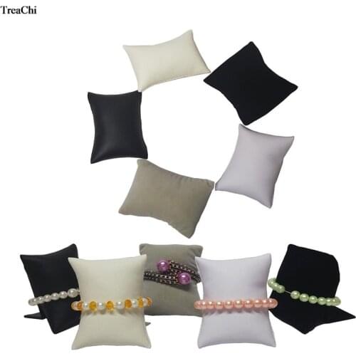 Small Elegant PU Leather Bracelet Display Pillow Velvet Ankle Holder Chain Jewelry Organizer Display Holder Rack Wholesale