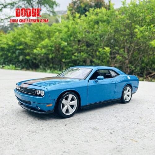 1:24 Dodge Challenger STR8 Muscle Sports Car Model Diecasts Metal Alloy Toy Car Model High Simulation Collection Childrens Gift
