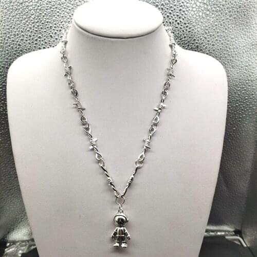New Astronaut Barbed Necklace Fashion Womens Necklace Hip Hop Barbed Chain Handmade Gift Alloy Necklace 2021