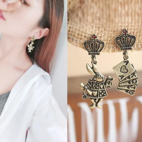 Asymmetrical Retro Vintage Punk Alice In Wonderland Poker Rabbit Clock Clip on Earrings Without No Piercing for Women Lady