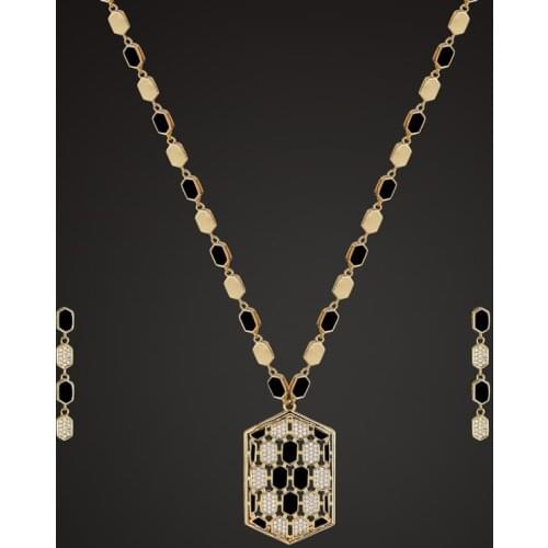 Zlxgirl brand Cubic zircon micro pave setting necklace with earring wedding jewelry sets Real shell Pendant and earring sets