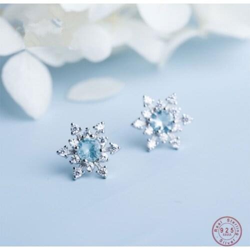 S925 Sterling Silver Exquisite Winter Snowflake Zircon Stud Earrings Woman Fashion Wedding Engagement Jewelry Accessories