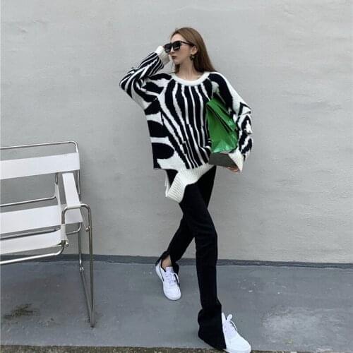 Womens Sweater Zebra Pattern Loose Comfort Style Long Sleeve Sweater Autumn and Winter New Mid Length Pullover Top Outwear