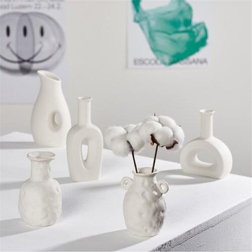 1Pcs Small White Ceramic Vase for Dry Flower Table Flower Vases Nordic Modern Plant Art Decor Crafts Wedding Vase Home Decoratio