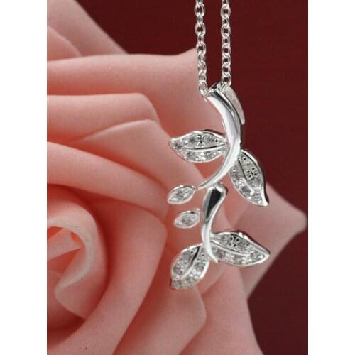 WQQCR Hot Sale 100% Pure 925 Silver colorVintage Sparkling Leaves Pendant Necklaces For Women Jewelry Friend Gift+Necklaces