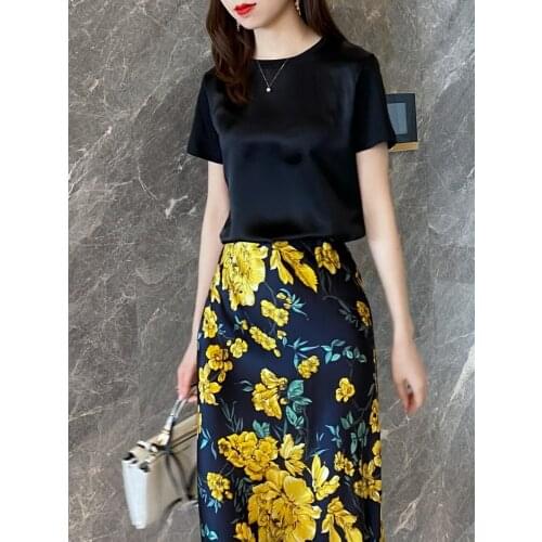 YONG YAO HONG Women's Silk T-Shirts