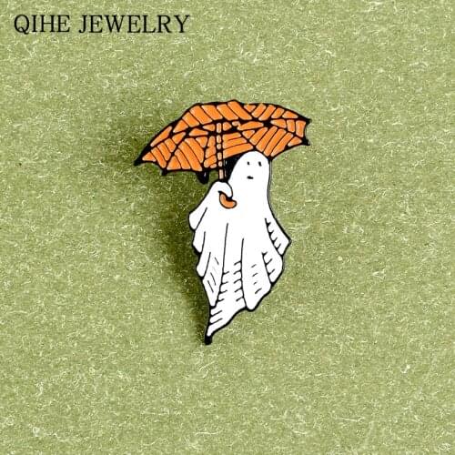 Umbrella Ghost Pin Little White Ghost Badge Enamel Brooch Punk Halloween Lapel Pins Ghostie Jewelry Gift for women men