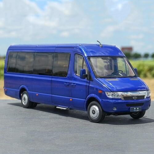 1:24 scale Yangtze River EV electric bus van W lamp die-casting alloy toy model child fan gift metal car toy indoor display