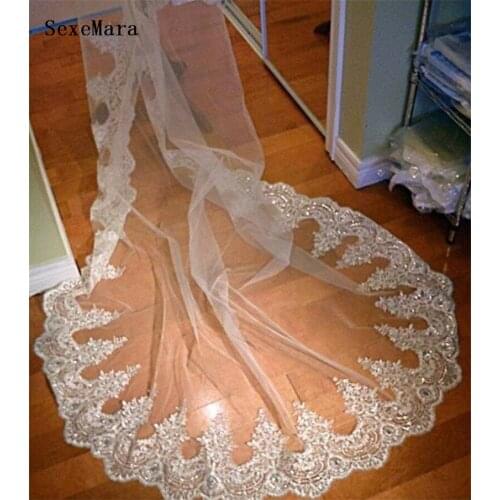 Cathedral Length Bride Veil Lace Edge Veil Beaded Applique Long Women Wedding Veil with Comb 300*150cm