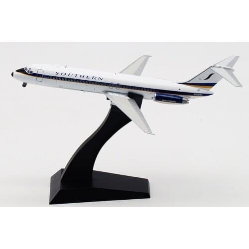1:200 Scale American Southern Airways DC-9-30 Airlines Model with Base Alloy Aircraft For Collectible Souvenir Show Gift Toys