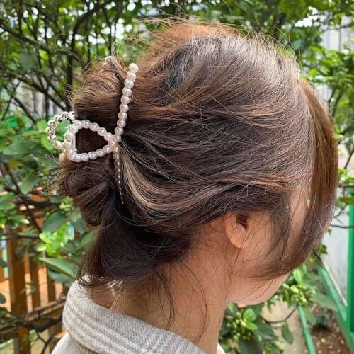 Womens Pearl Hairclip Elegant Temperament Fashion Headdress Gifts For Girls Simple Design Show Youth For Ladies Jewelry Hairpin
