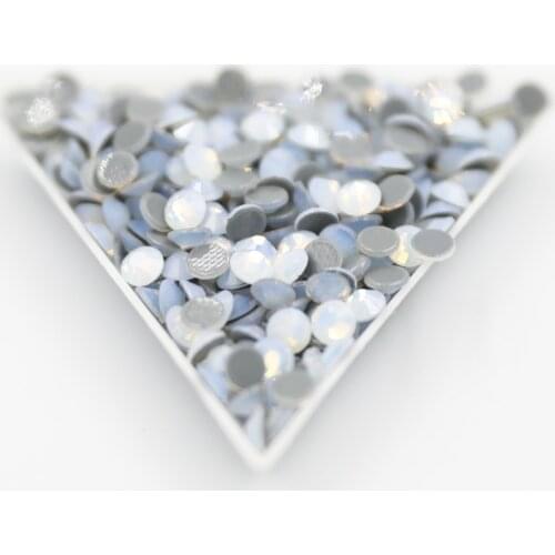 AAAA+Quality White Opal ss6 ss10 ss16 ss20 ss30 (2mm~8mm) DMC Flatback HotFix Rhinestones Iron On Rhinestones