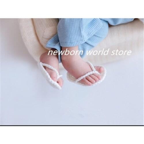 Newborn photography props mini crocheted small slippers
