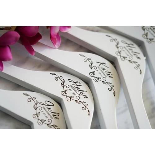 Bridesmaid Hangers Engraved Bridesmaid Hanger， Wedding Gift Personalized Bridal Dress Hanger ，Wedding Hangers with Names