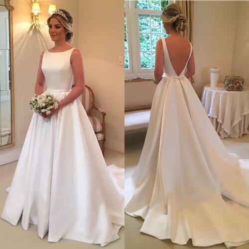 Elegant A-line Bridal Gown Sleeveless White Ivory Satin Backless Bride Dress To Measure Wedding Dress Sweep