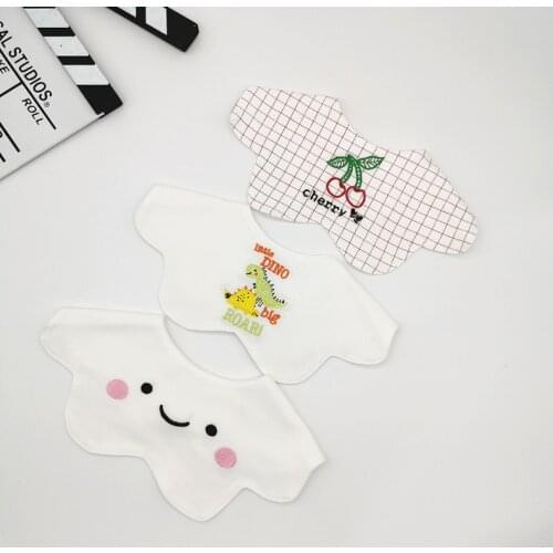 Korean version of the summer new baby cotton saliva towel ins wind petal bib male and female baby bib