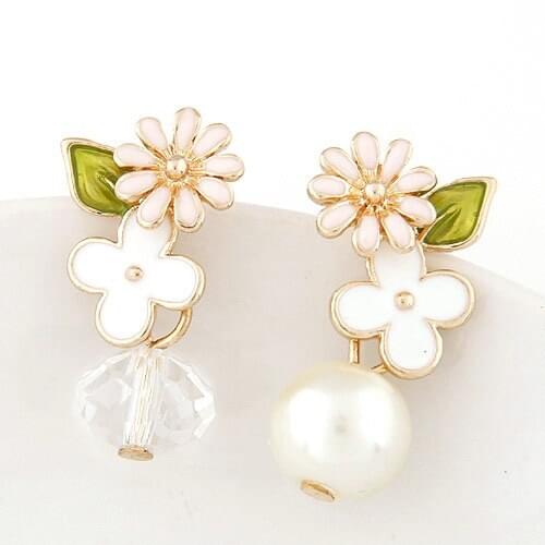 2018 New Arrival enamel Flower Design Women Big Stud White Pearl Earrings plant earrings For Women ER9220