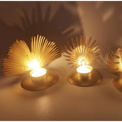 High-grade Candlestick Eye-catching Unique Shape Wrought Iron Non-slip Decorative Candle Stand Supplies for Home Holder Mesa