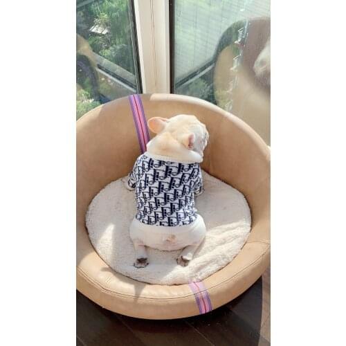 Tide brand pet clothes Fadou Corgi Schnauzer Tide brand fashion autumn and winter new warm sweater parent-child