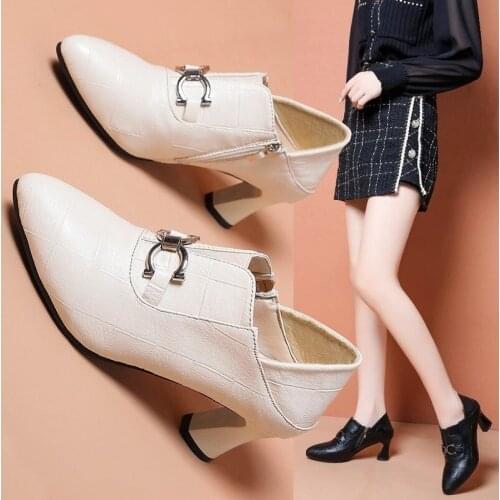 Net Red Pointed High Heels Fashion Short Boots High Heels Side Zipper Martin Boots 2021 New Two Wear White Nude Boots