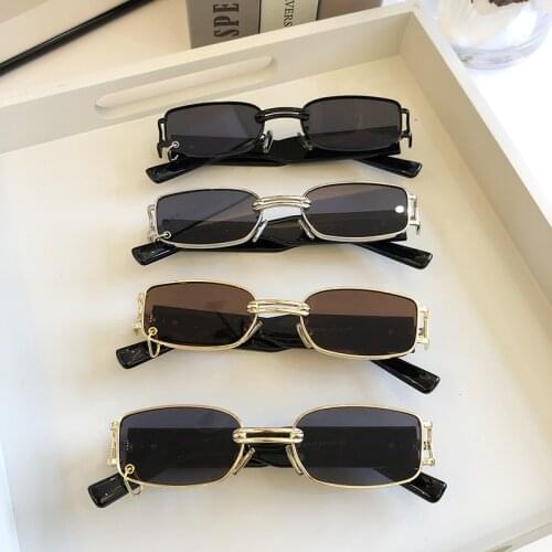 2020 Retro womens Sunglasses fashion women sunglasses cool male stars same style personality box metal high quality texture