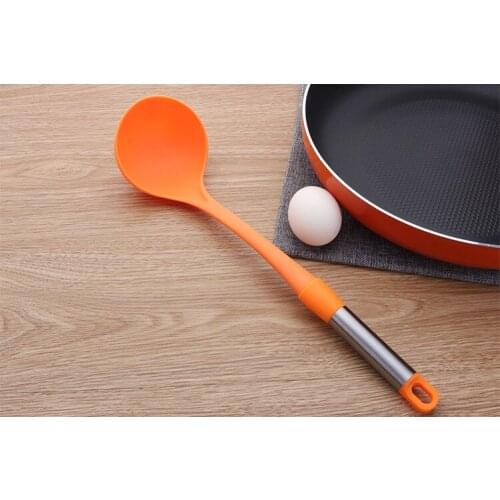 1PC Creative Soup Spoon Long Handle Plastic Spoons Toughened Nylon Food-grade Tableware Kitchen Supplies KX 243
